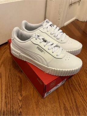 Puma | Carina 2.0 Sneakers | W6.5